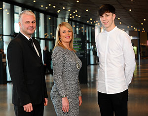 Grant, June ac Owain Thomas