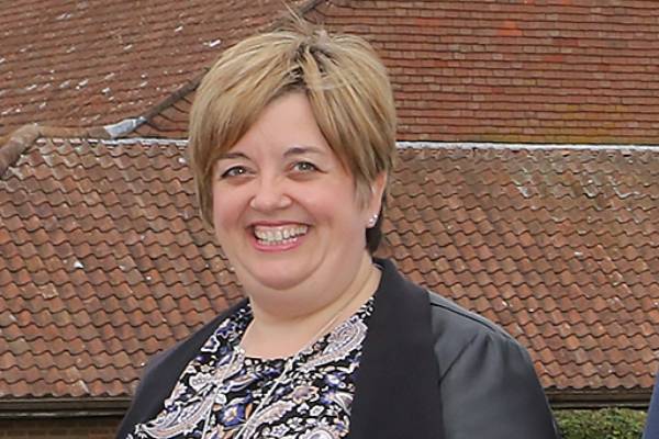 Ysgol Uwchradd y Drenewydd