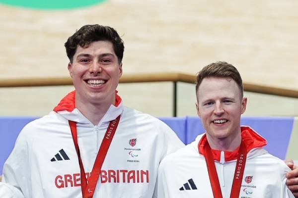 James Ball a Steff Lloyd