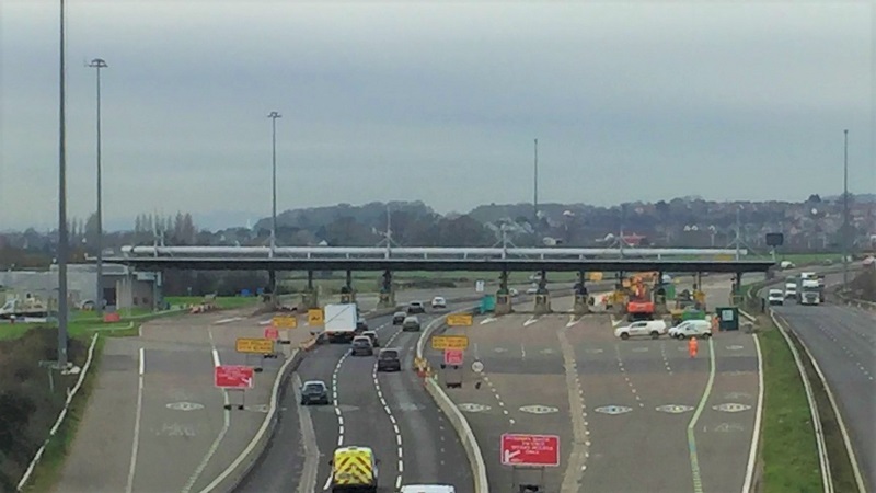 Pont Tywysog Cymru heb dollfeydd