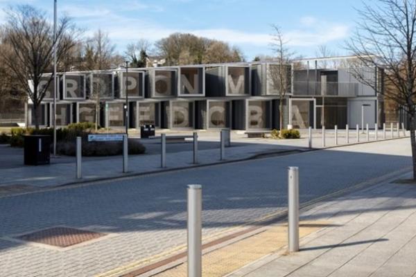 Clwstwr technoleg newydd yng Nglynebwy