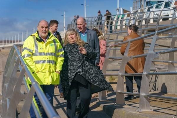 Leihau perygl llifogydd