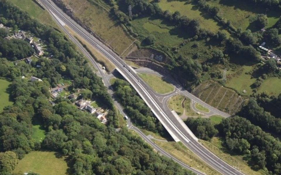 llun ardduniadol o Pontydd Cyffordd Saleyard